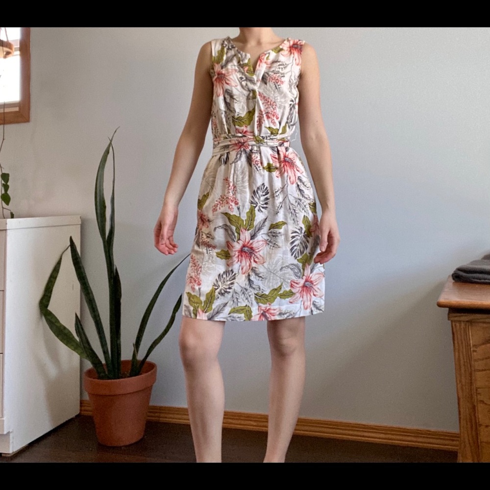 Rare Earth tropical sundress ☀️